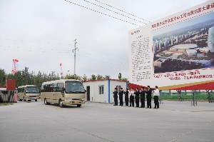 姜大明省長視察濰坊昌大建設集團承建的魯臺經貿會展中心工程